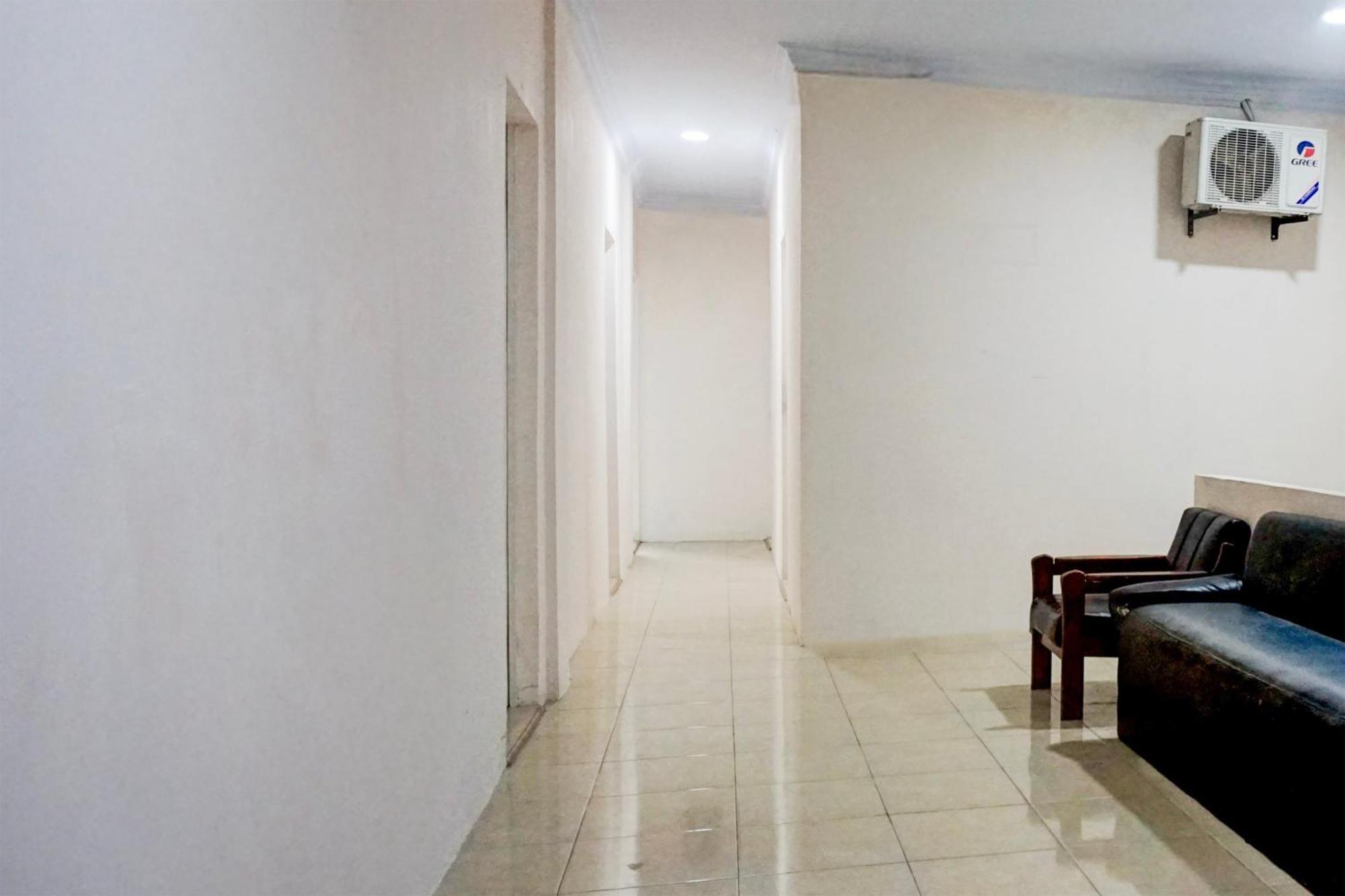 Hotel O Medan City Center Near Plaza Medan Fair Экстерьер фото